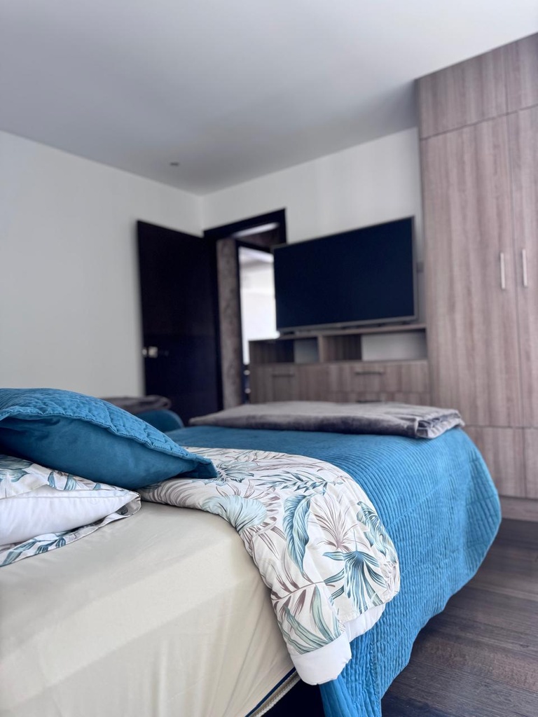  Departamento Amplio de 2 Dormitorios en Alquiler Sector Bosmediano