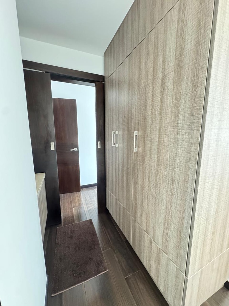  Departamento Amplio de 2 Dormitorios en Alquiler Sector Bosmediano