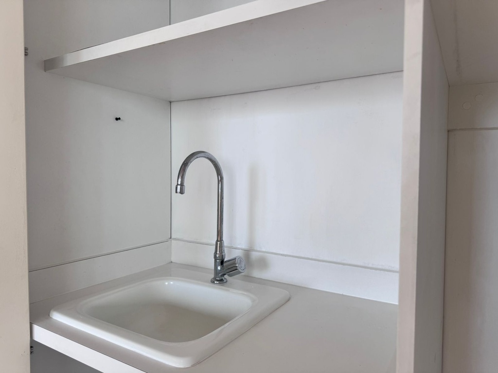 Oficina con Excelente Ubicación en Alquiler Sector República del Salvador