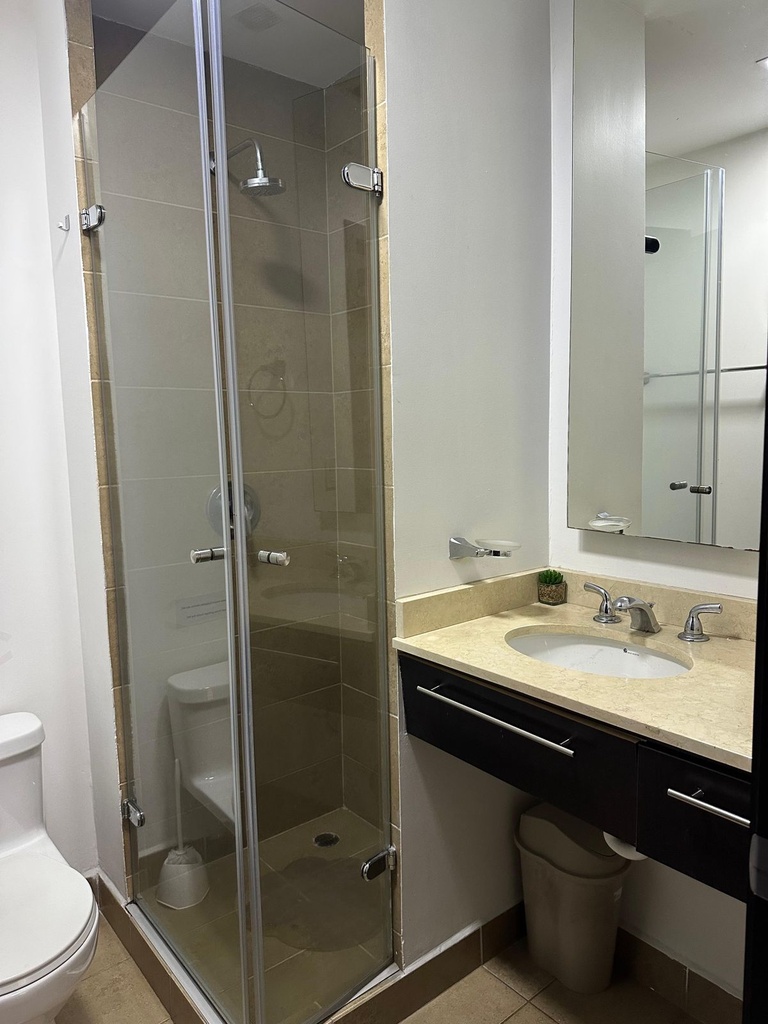 Departamento de 2 Dormitorios con Excelente Ubicación en Alquiler Sector República del Salvador