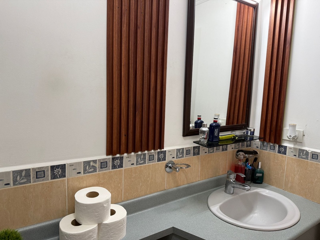 Departamento Amplio de 2 Dormitorios en Venta Sector San Fernando, Florida Alta