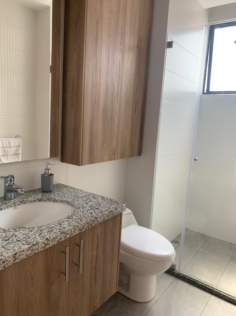 Departamento de 2 Dormitorios con Excelente Ubicación en Venta Sector República del Salvador