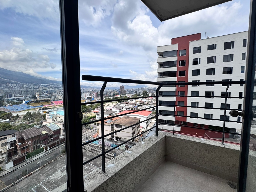 Departamento con Excelente Ubicación en Alquiler Sector El Batán