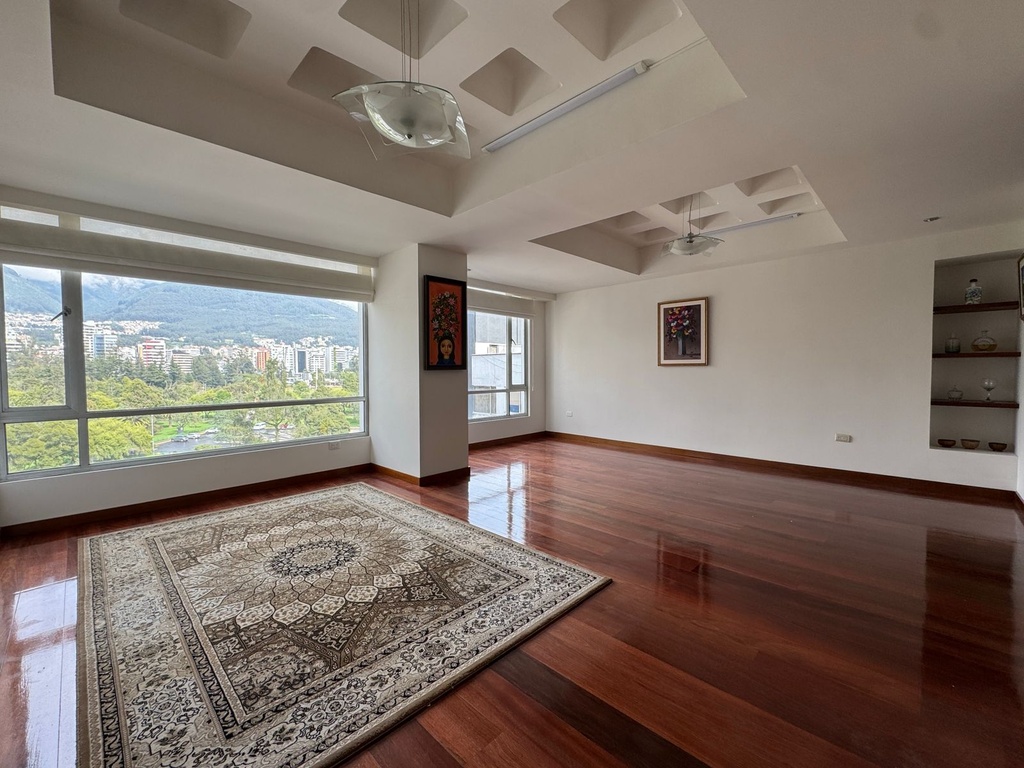 Departamento con Excelente Ubicación en Alquiler Sector República del Salvador