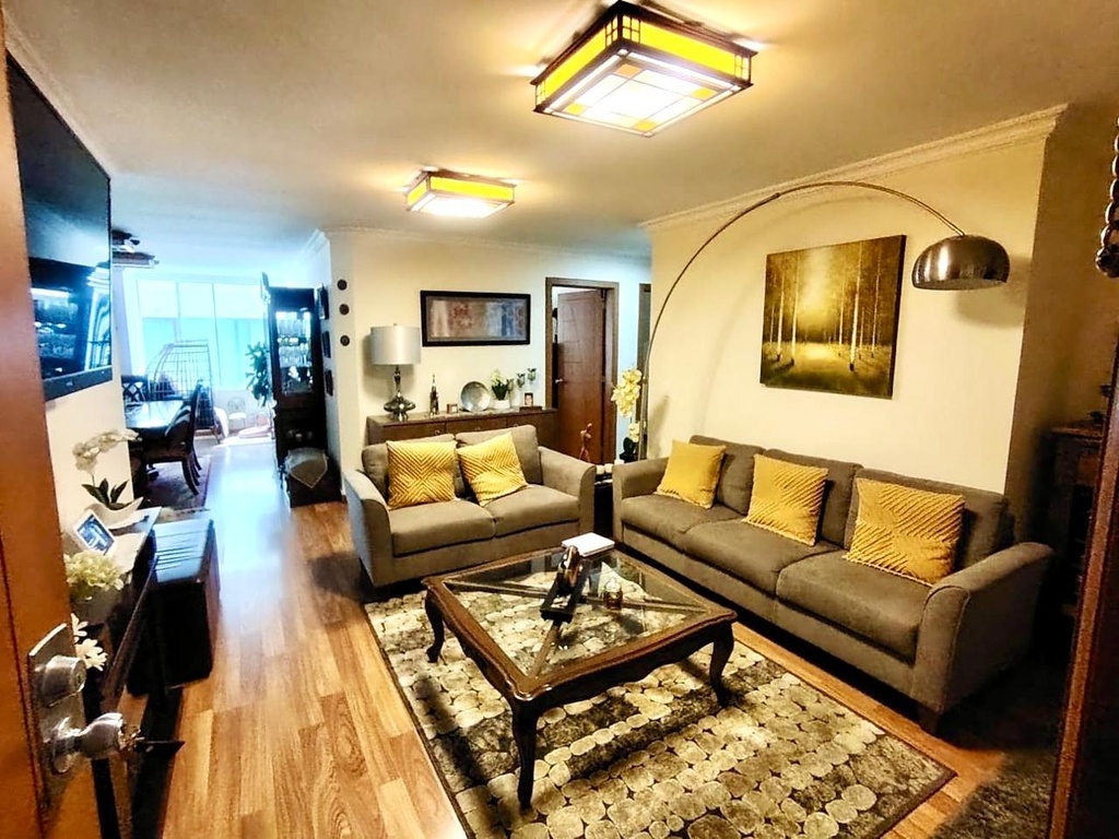 Departamento con Excelente Ubicación en Venta Sector Bosmediano