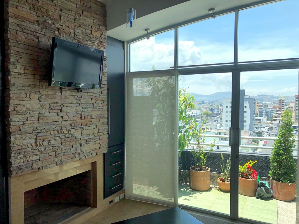 Quicentro - Loft Totalmente Amoblado - Hermosa Vista - Balcón - $550!