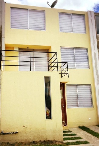 [kaymanta - JFR] Casa Amplio de 3 Dormitorios en Alquiler Sector UID. Simón Bolívar