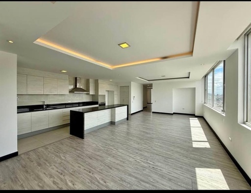 [Edificio Tennis Park VI - JFR] Departamento con Hermosa Vista en Venta Sector Quito Tenis