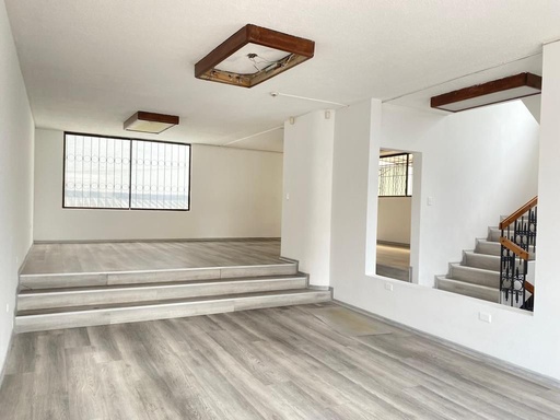 [Casa Comercial los Shyris - JFR] Casa comercial en Alquiler Sector La Carolina