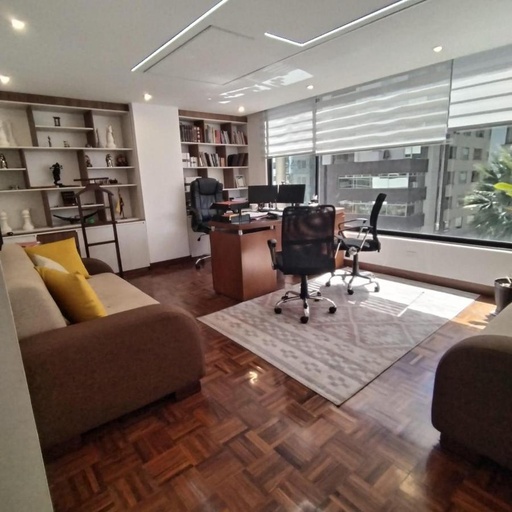 [Gabriela 3 -JFR] Oficina con Excelente Ubicación en Venta Sector República del Salvador