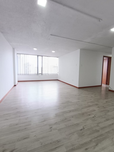 [Edificio Metrópoli -JFR] Oficina con Hermosa Vista en Alquiler Sector La Carolina 