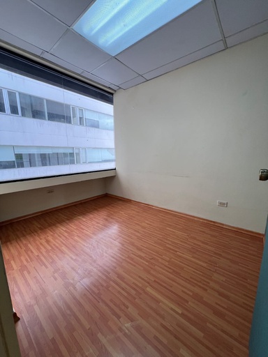 [Edificio Digicom -JFR] Oficina con Hermosa Vista en Alquiler Sector Iñaquito