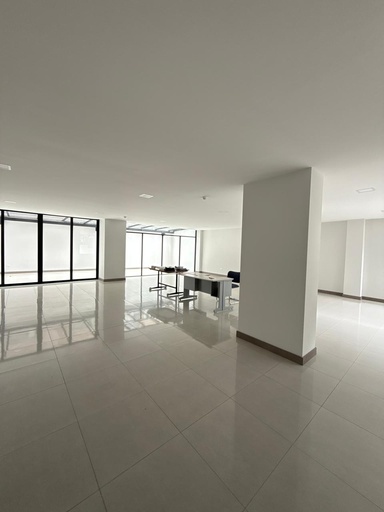 [Gante Oficina -JFR] Oficina con Excelente Ubicación en Alquiler Sector El Batán 