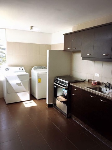 [Conjunto Kaymanta -JFR] Casa Amplia de 3 Dormitorios en Alquiler Sector Buenos Aires - Luluncoto - UIDE Simón Bolívar.